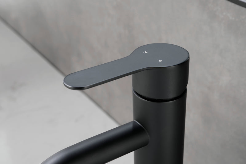 Supfirm Matte Black Single Stem Faucet for Bathroom Vanity