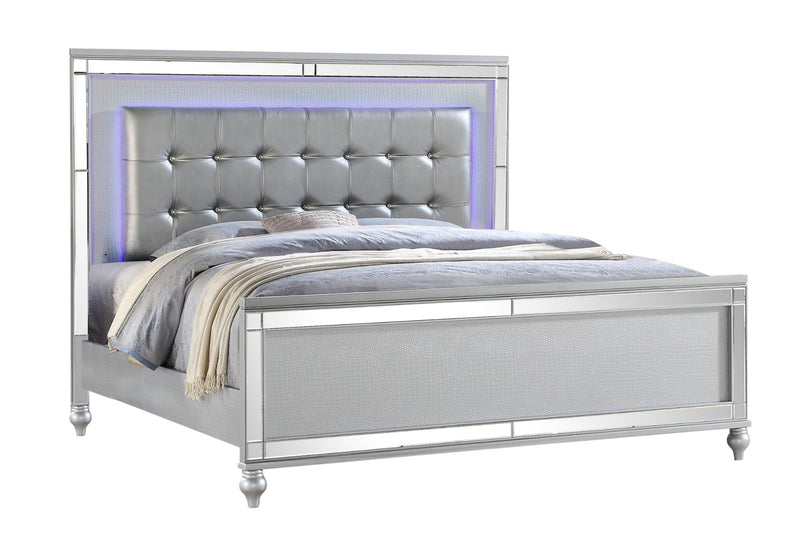 Sterling King Size Upholstered LED Bed made with wood in Silver Color - Supfirm